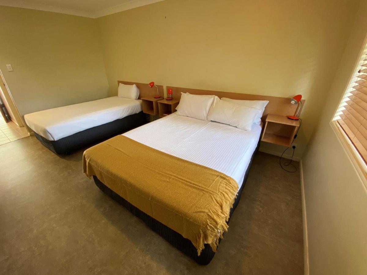 Country Roads Motor Inn Gayndah Екстер'єр фото