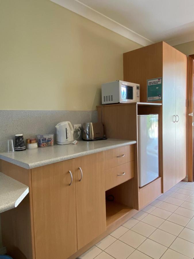 Country Roads Motor Inn Gayndah Екстер'єр фото