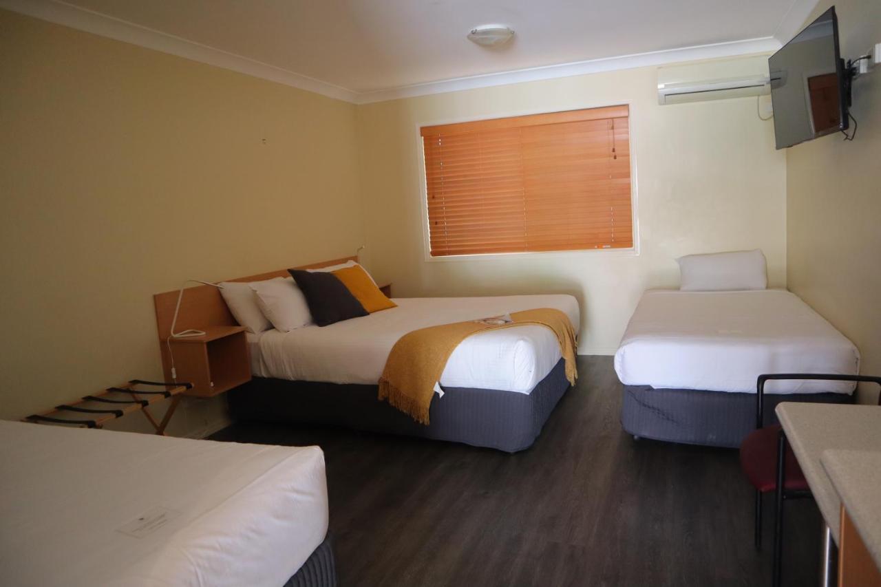 Country Roads Motor Inn Gayndah Екстер'єр фото