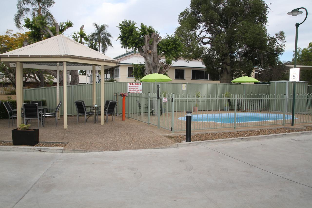 Country Roads Motor Inn Gayndah Екстер'єр фото